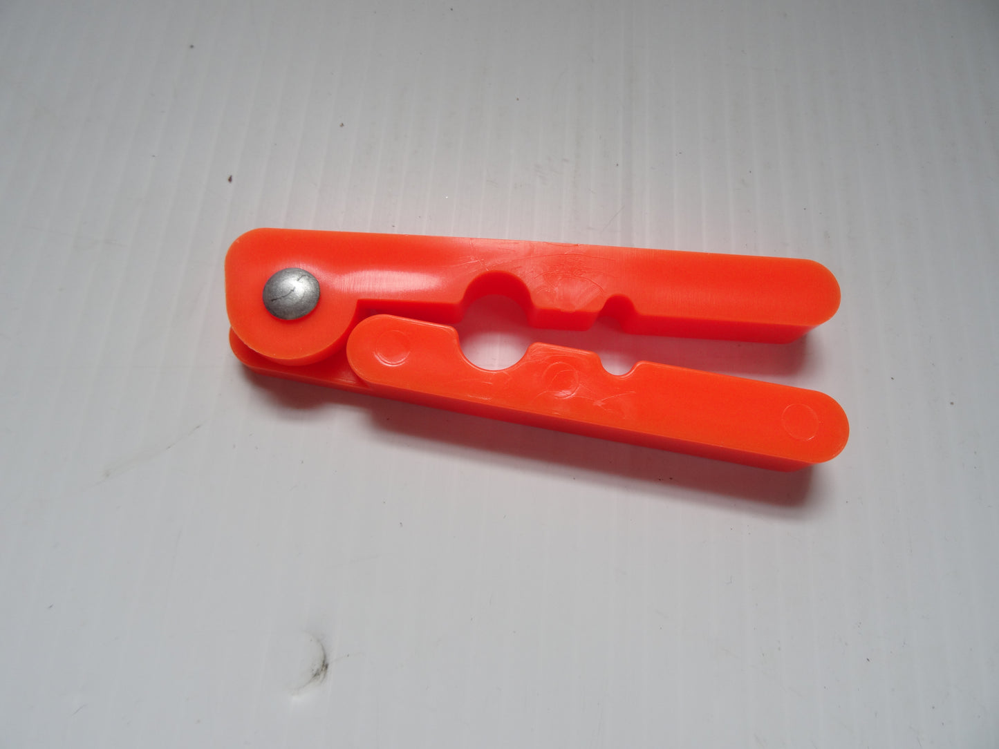 Arrache Queue Plastique