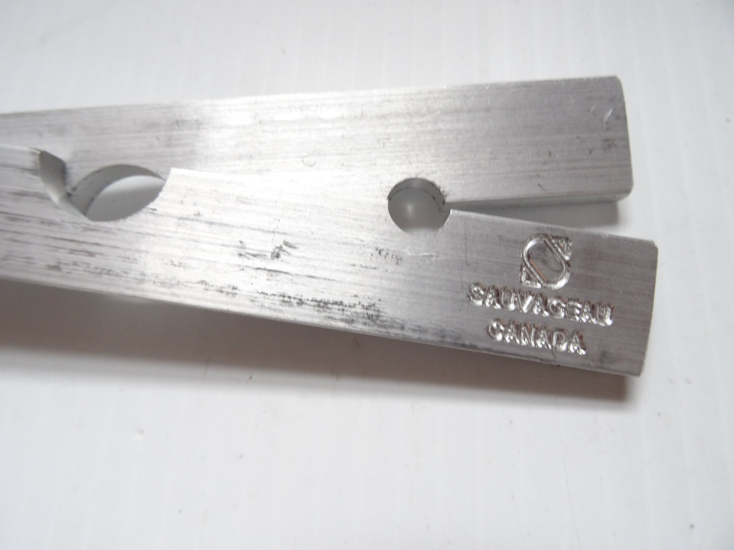 Arrache Queue Aluminium