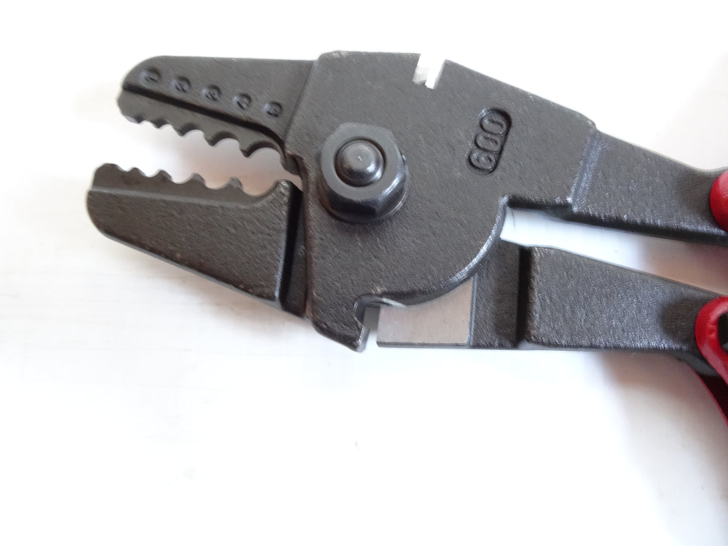 Poinçonneuse Manuelle